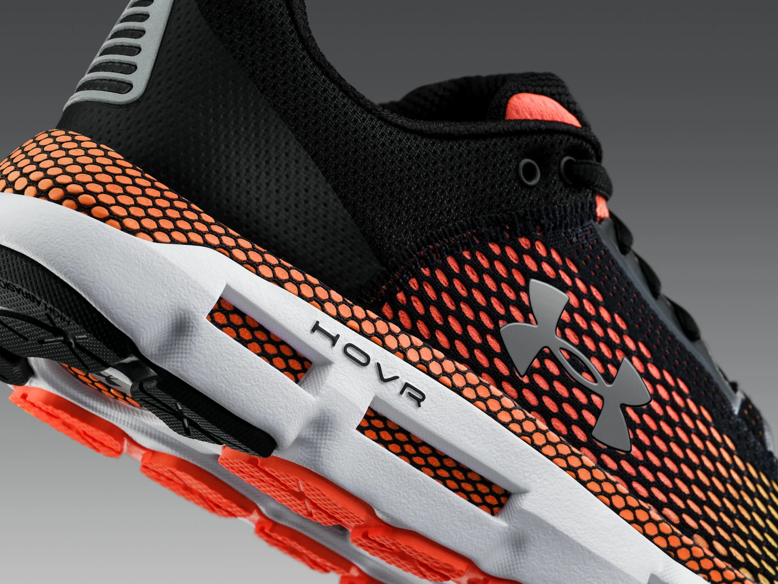 Under armour 2. Under armour hovr infinite. under armour hovr running shoes. under armour мужская h.a.w.. андер армор зипка.