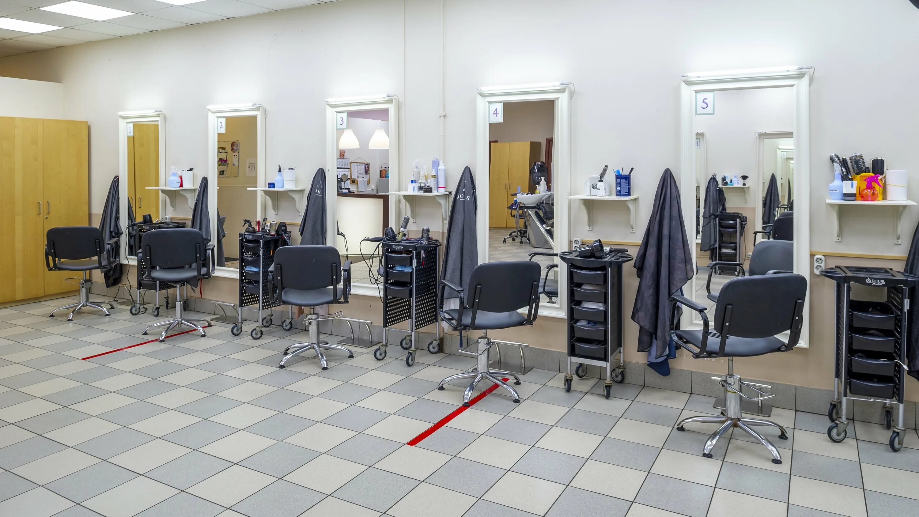 Beauty palace new парикмахеры. Салон красоты фортуна. Парикмахерская на новой в железнодорожном. Парикмахерская&quot; стиль&quot. Улица новая парикмахерская.