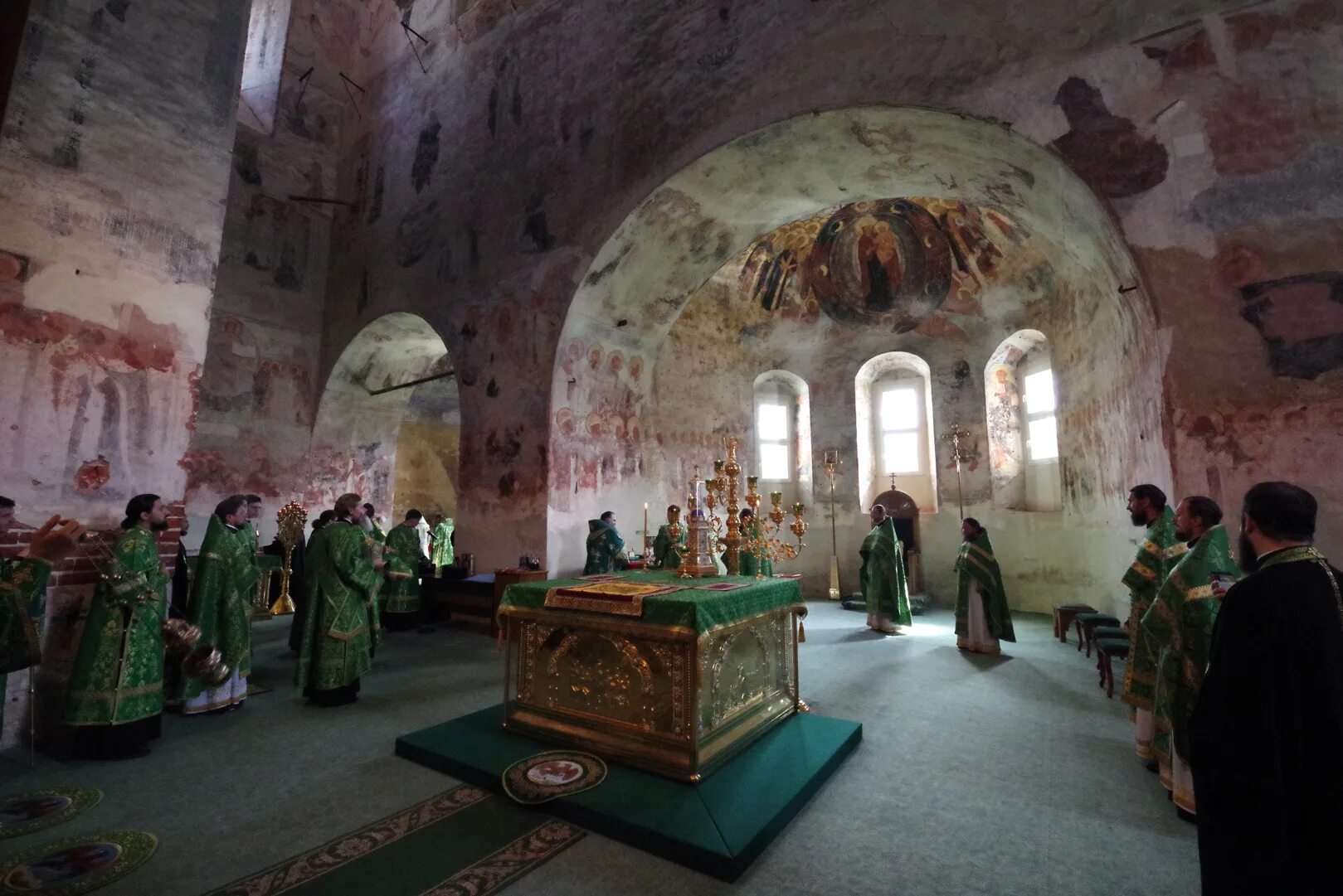 Свято макарьевский монастырь