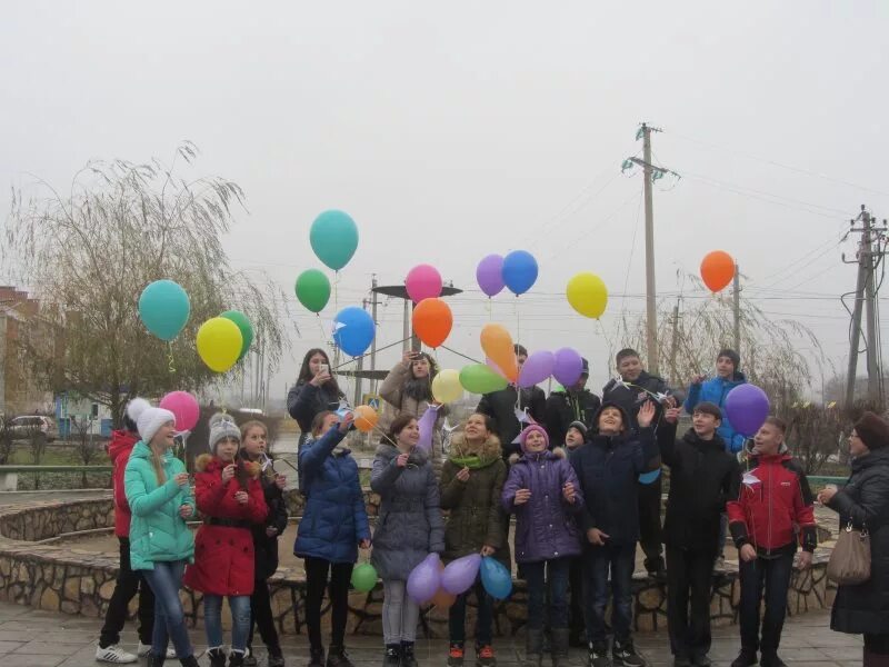 Погода в горном саратовской области рп5. Горный Краснопартизанский район. Школа поселок горный Краснопартизанский район. МОУ СОШ П горный Краснопартизанского района Саратовской области. Храм п горный Краснопартизанский район.