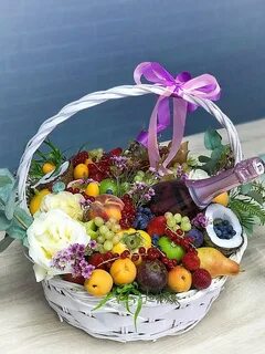 Корзина с фруктами в подарок учителю