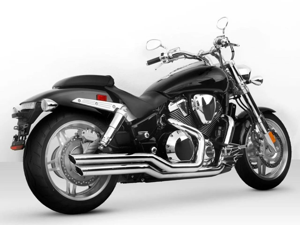 Honda vtx1800c. Мотоцикл Honda VTX 1800. Чоппер Honda 1800 VTX. Мотоцикл Honda VTX C 1800. Мотоцикла honda vtx