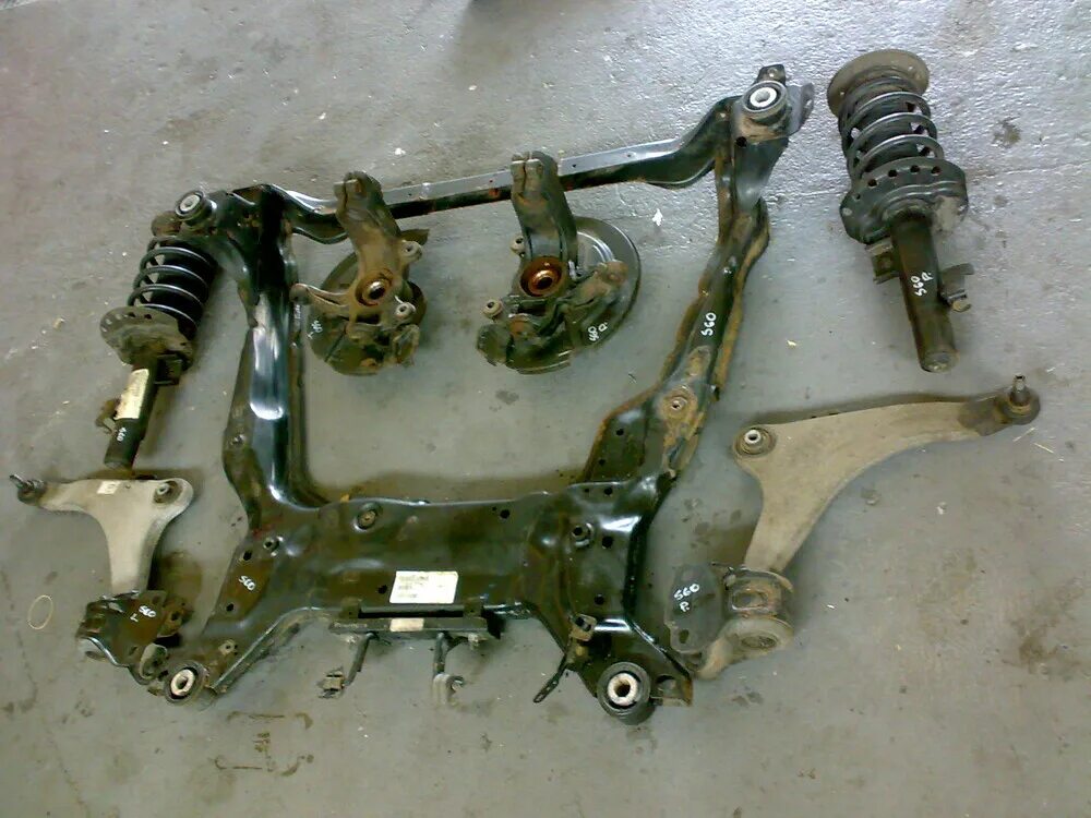 Передняя подвеска вольво с60. Передний рычаг вольво хс60. Подвеска вольво s40 awd. Передняя подвеска вольво s60. Задняя подвеска вольво xc70.