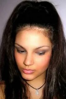 2008 Miss Globe Dünya Güzeli Almeda Abazi, imzaladığı reklam anlaşması üzer...