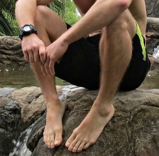 Как выглядят ноги у мужчин Pin na Manly legs