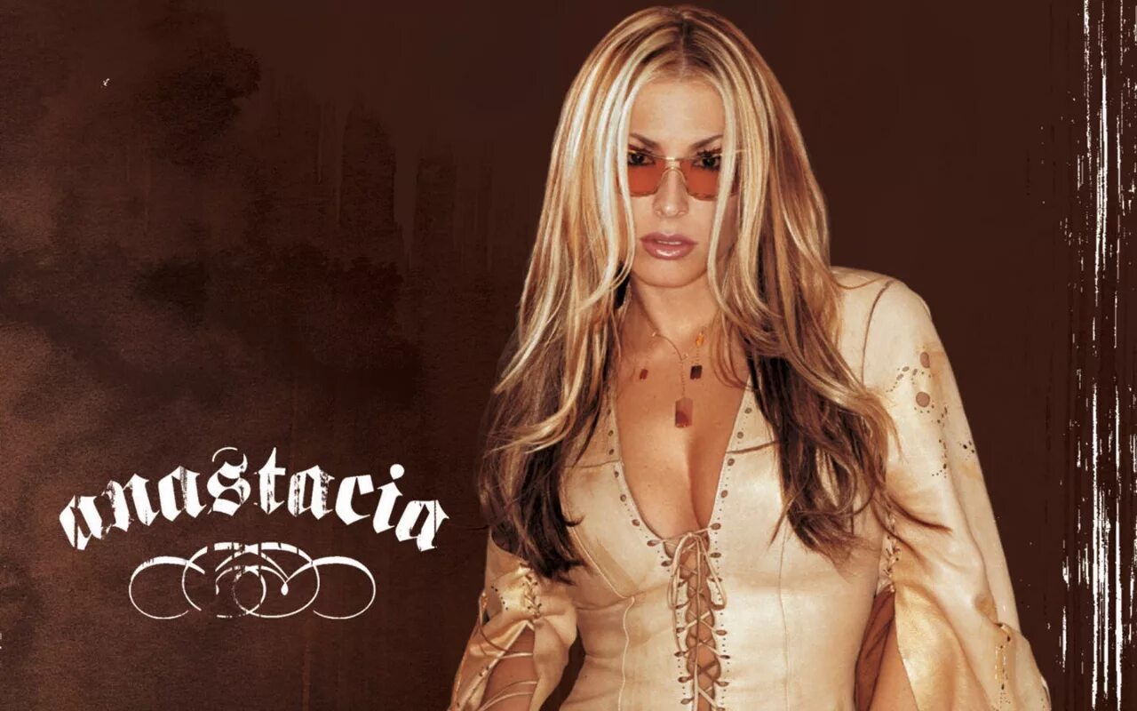Anastacia 2004. Anastasia left outside. Anastasia певица left outside alone. Анастасия left outside alone. Anastacia left outside alone lyrics.
