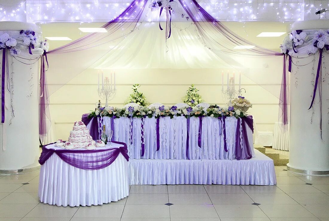 подиум молодых. президиум бохо эко рустик. подиум для молодоженов. украшение стола молодоженов. украшение свадебного президиума.