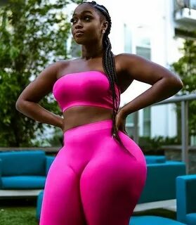 Beautiful Mind, Beautiful Curves, Beautiful Black Women, Sexy Curves. 