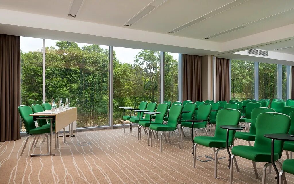 Хилтон гостиница аэропорт внуково. Гостиница внуково double tree. Гостиница хилтон москва внуково. Внуково double tree. Гостиница хилтон внуково.