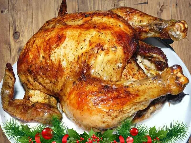 вкусная курочка в духовке. курица с медом и сметаной. курица с поджаристой корочкой в духовке. курица в духовке. курочка гриль бройлерная.