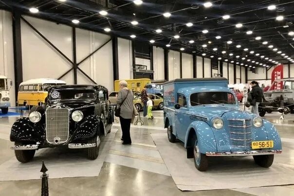 петербургский автосалон. автоком выставка mims 2022. гараж особого назначения музей аурус. скк выставка автомобилей. Lada выставка автомобилей.