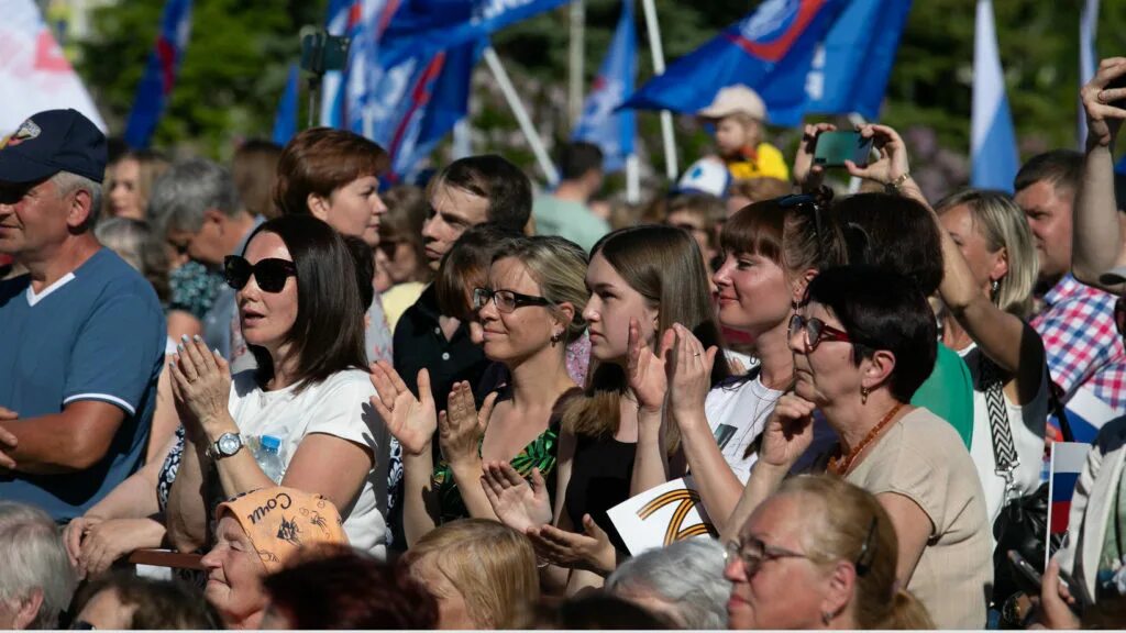 День России концерт. День города Архангельск. Архангельск рок концерт день города. Празднование 400 летия Архангельска.