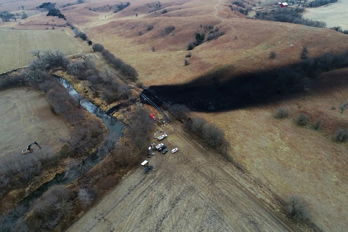 Трубопровод Keystone. Экологическая катастрофа в Америке. Прорыв нефтепровода. Авария на нефтепроводе.