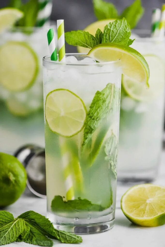 Русское мохито. Мохито Mojito Lamo. Мохито коктейль. Сок Вико Мохито. Аперитив Мохито.