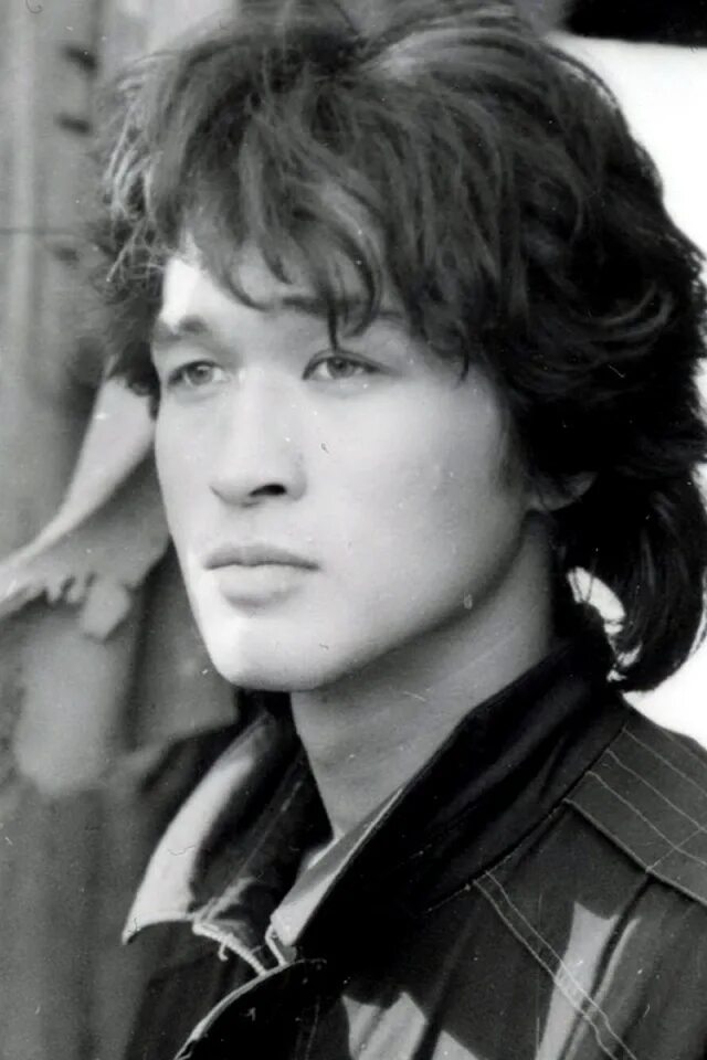 Виктор цой. Робертович цой. Виктор цой фото. Виктор цой 1978. Лу кан цой.