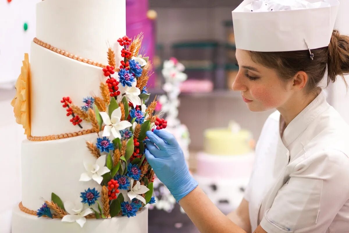 Лавка кондитера. Мастер кондитер отзывы. Известные женщины кондитеры. Мария бойчевская кондитер дети. Варвара вертелецкая шоу кондитер.