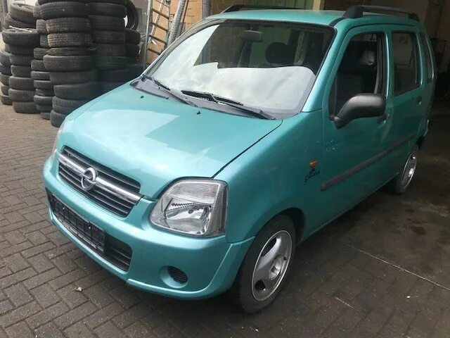 Опель агила 2007 года. В белый фон. Авито опель агила. Opel agila. Авито опель агила.