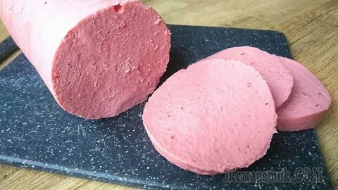 Колбаса из курицы со свеклой