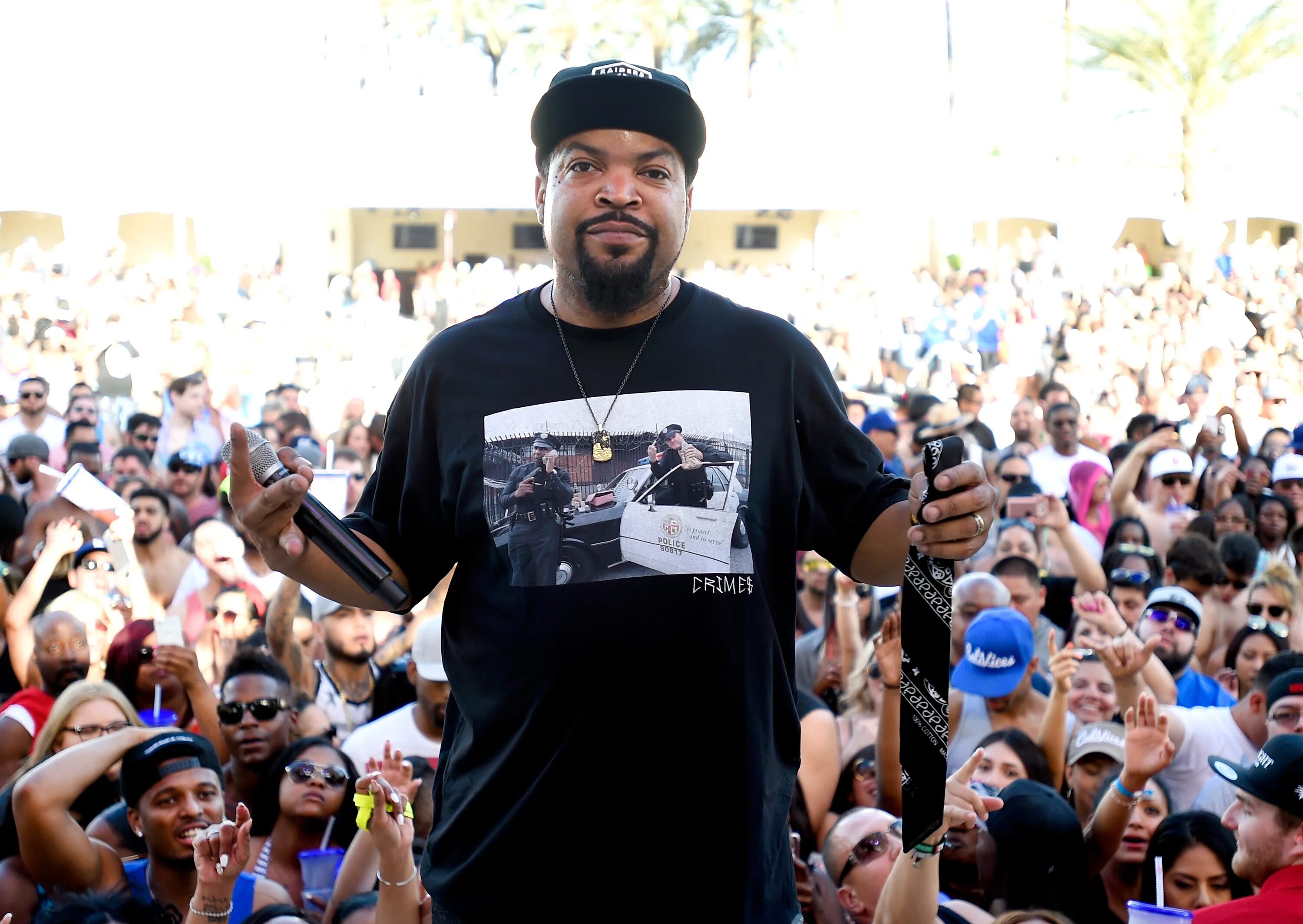 Айс Кьюб. Ice Cube 1992. Ice Cube фото. Ice Cube Trump.
