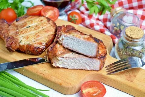 Запечь свиную корейку в духовке целым куском