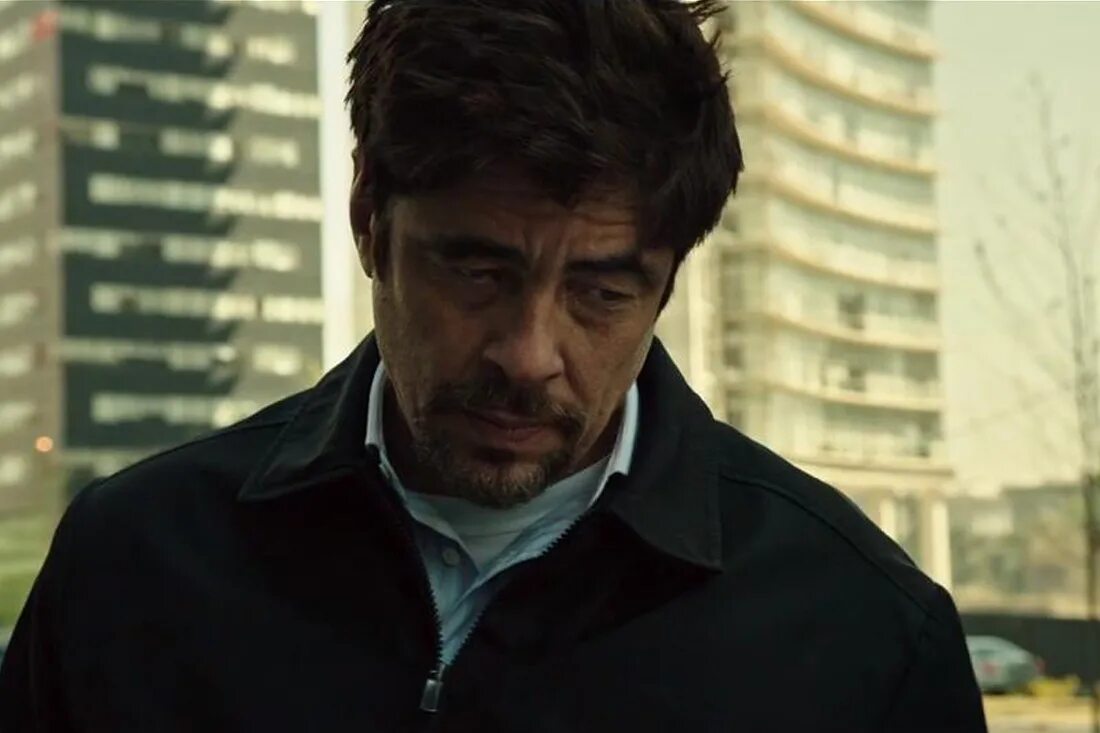 Сикарио 2. Бенисио дель торо sicario 2. бенисио дель торо сикарио. sicario 2015 дель торо. бенисио дель торо убийца.
