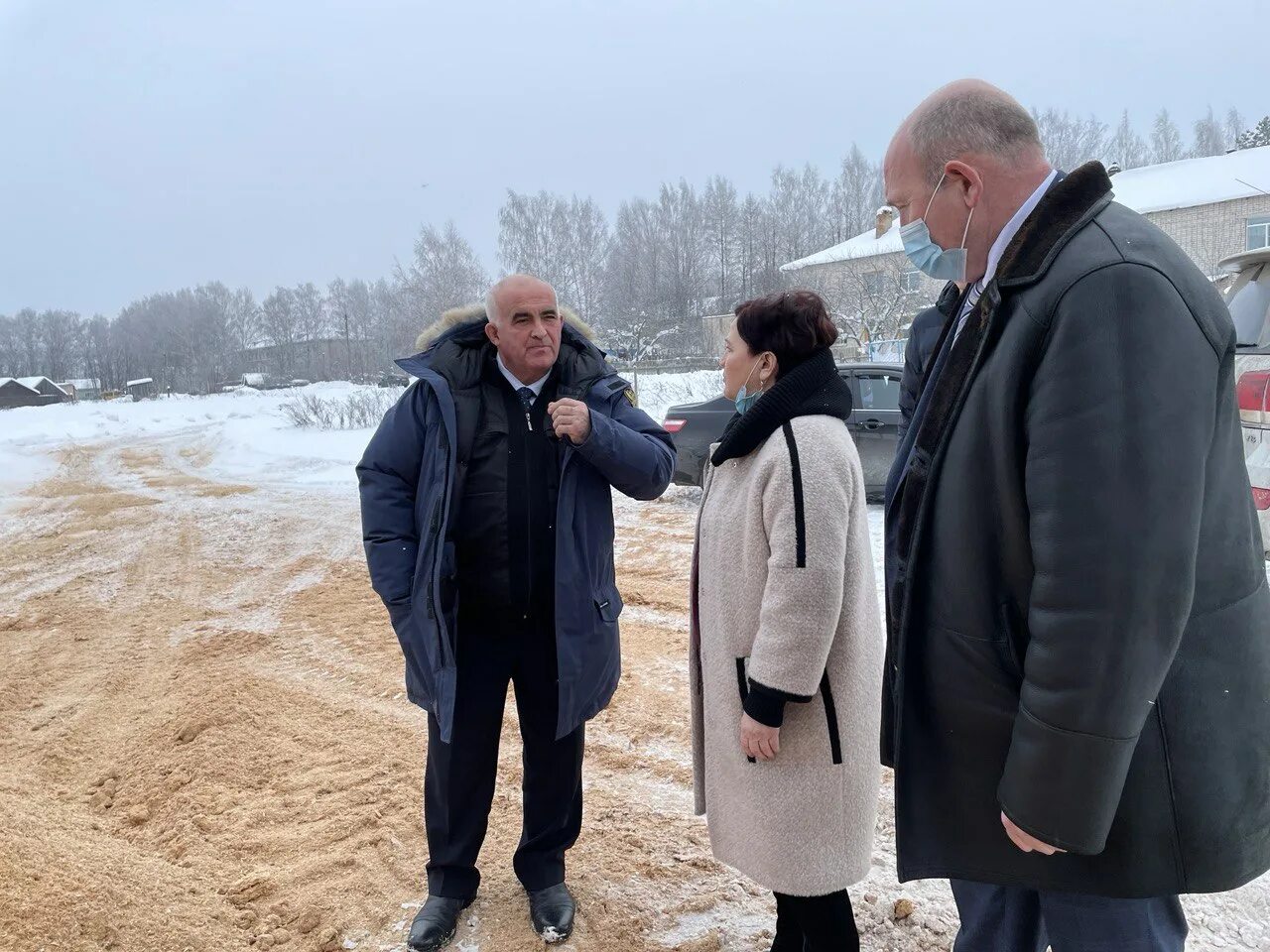 Губернатор в Островском районе Костромской области. Ситникова Кострома. Глава Островского района Плуталов. Сайт кострома новости