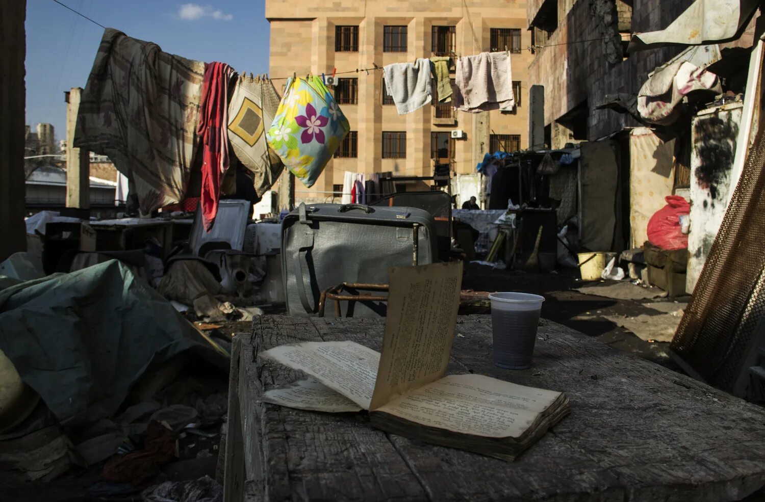 Разрушенный рынок. Бедность в Армении 2022.