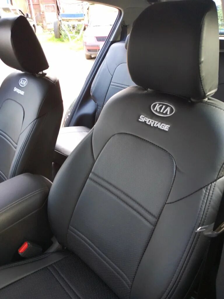 чехлы тверь. чехлы экокожа тойота королла е150. авточехлы солярис 1 синей прострочкой. чехлы на машину из экокожи. чехлы тверь.