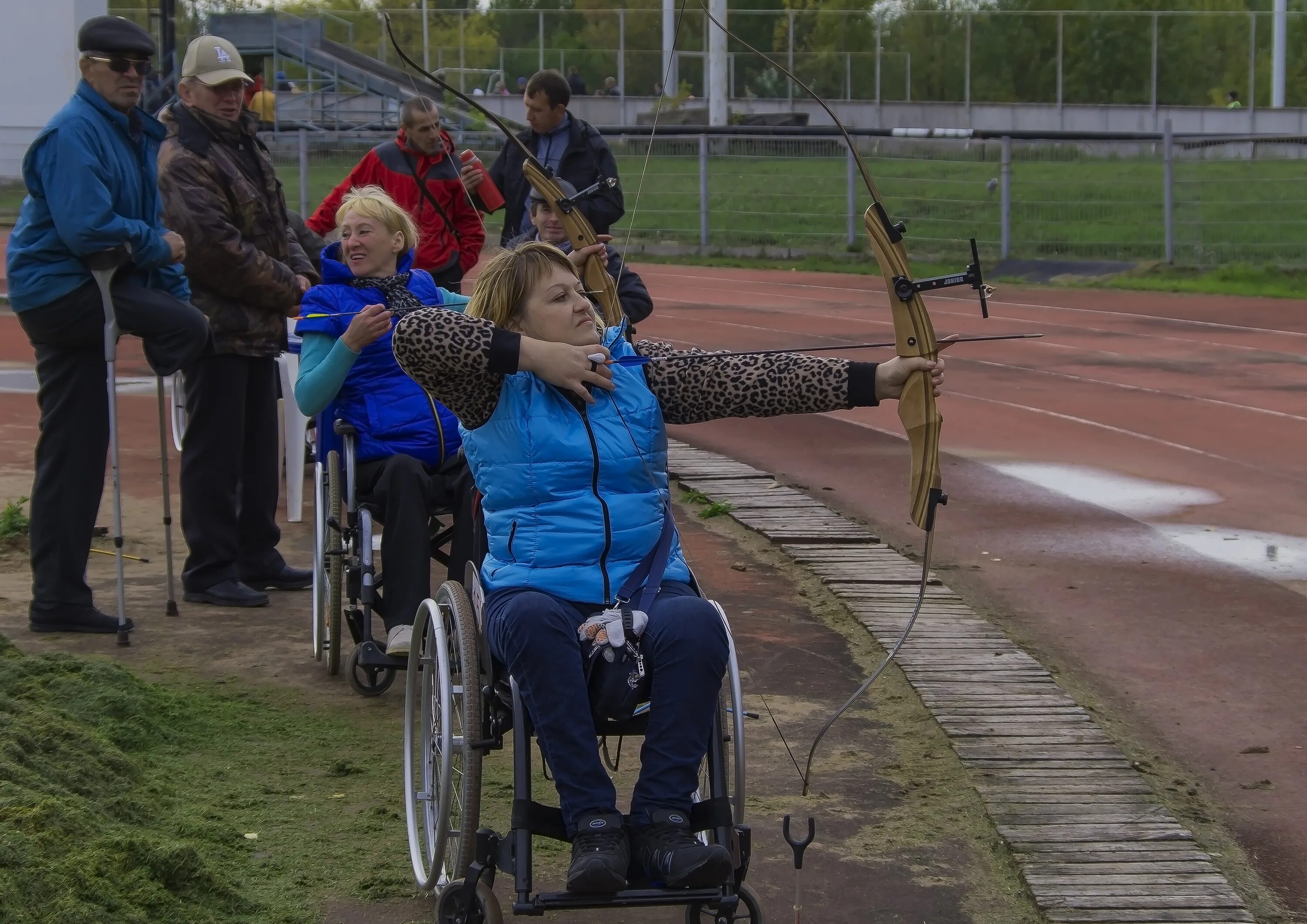 компьютеры для инвалидов. трудоустройство инвалидов. рабочее место для людей с ограниченными возможностями. социальное такси для инвалидов 2011. общественные организации инвалидов.