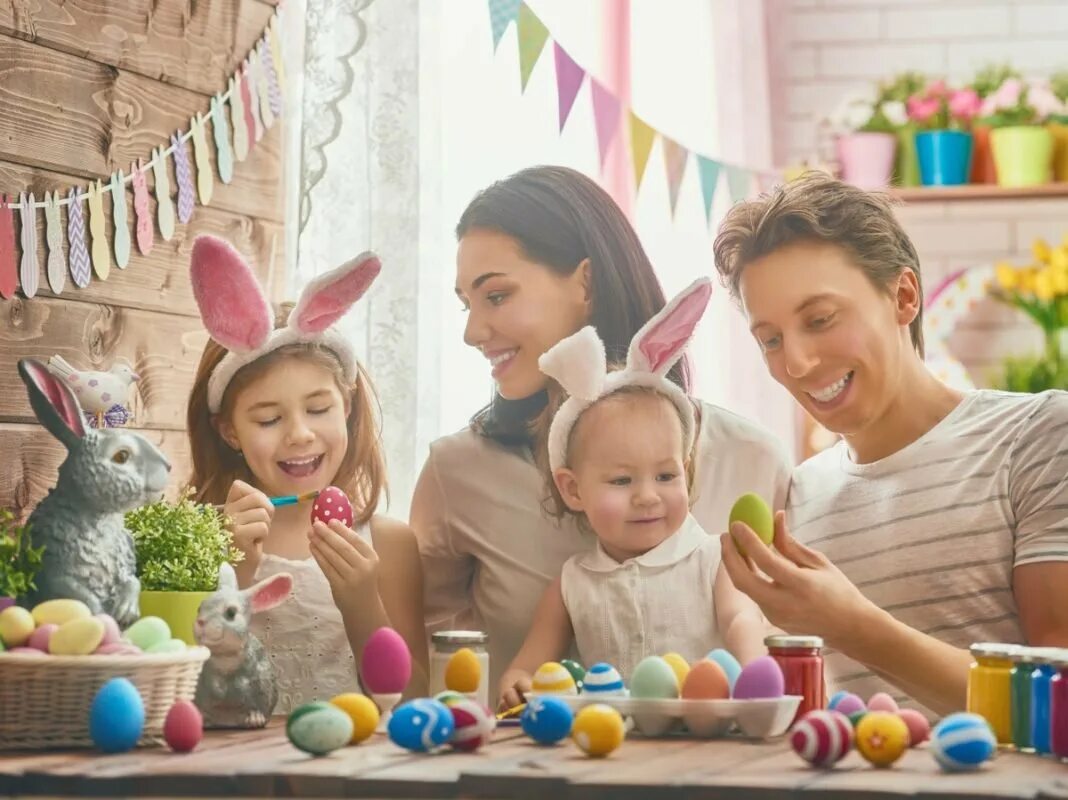 Семья новый год готовка. Фотосессия семьи на кухне. Семья приготовилась. Семья приготовилась. Кухня для детей.