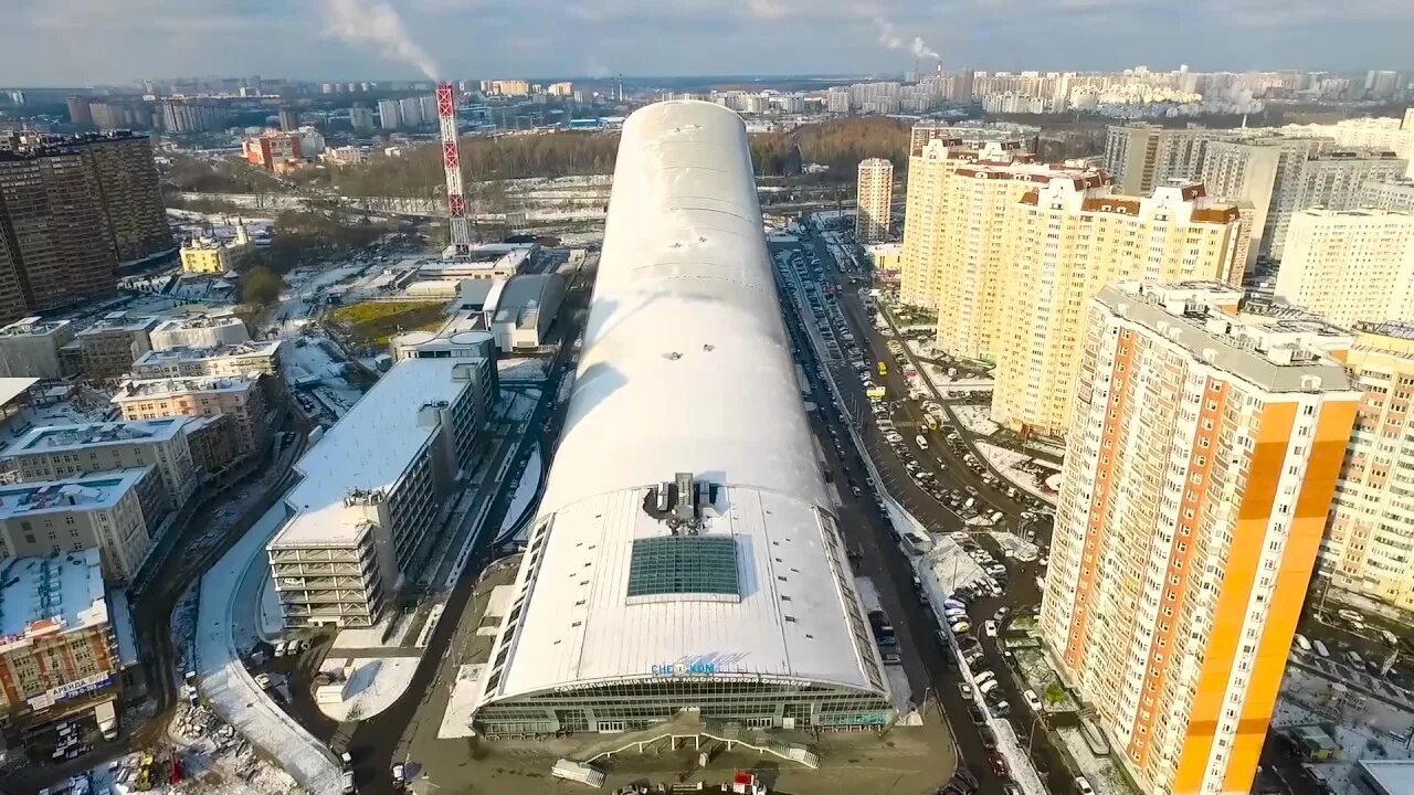 Снежком горнолыжный комплекс в Красногорске. Павшинская Пойма снежком. Павшинская Пойма Красногорск снежком. Крытый горнолыжный комплекс в Красногорске.