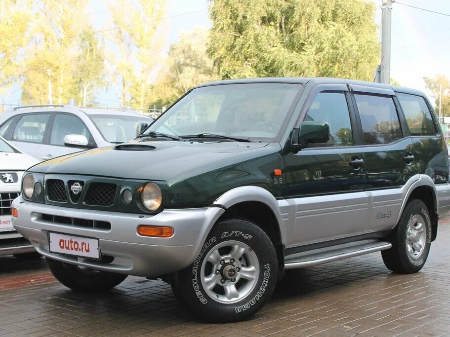 Купить б/у Nissan Terrano II Рестайлинг 2.4 MT (118 л.с.) 4WD бензин механика в 