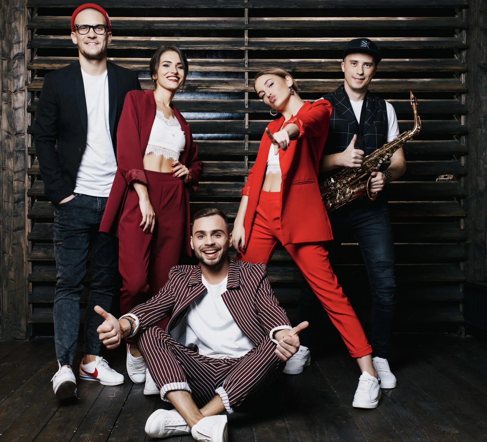 Мод кавер. Maneken band группа. кавер-группа меркьюри. кавер группа манекен. fivers кавер группа.