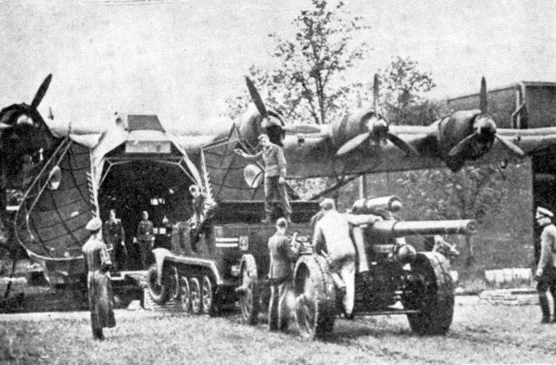 Messerschmitt gigant. Messerschmitt me.323 gigant. messerschmitt me 323 гигант. транспортный самолет messerschmitt me-323 gigant. мессершмитт гигант ме-321.