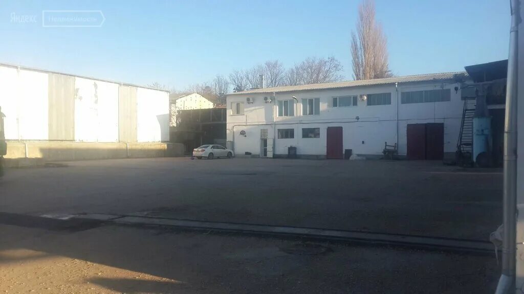 Помещение бахчисарай. Бахчисарай улица калинина 1. Бахчисарайский дворец гарем. Помещение бахчисарай. Магазин стройматериалов г бахчисарай.