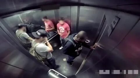 Камера в лифте видео