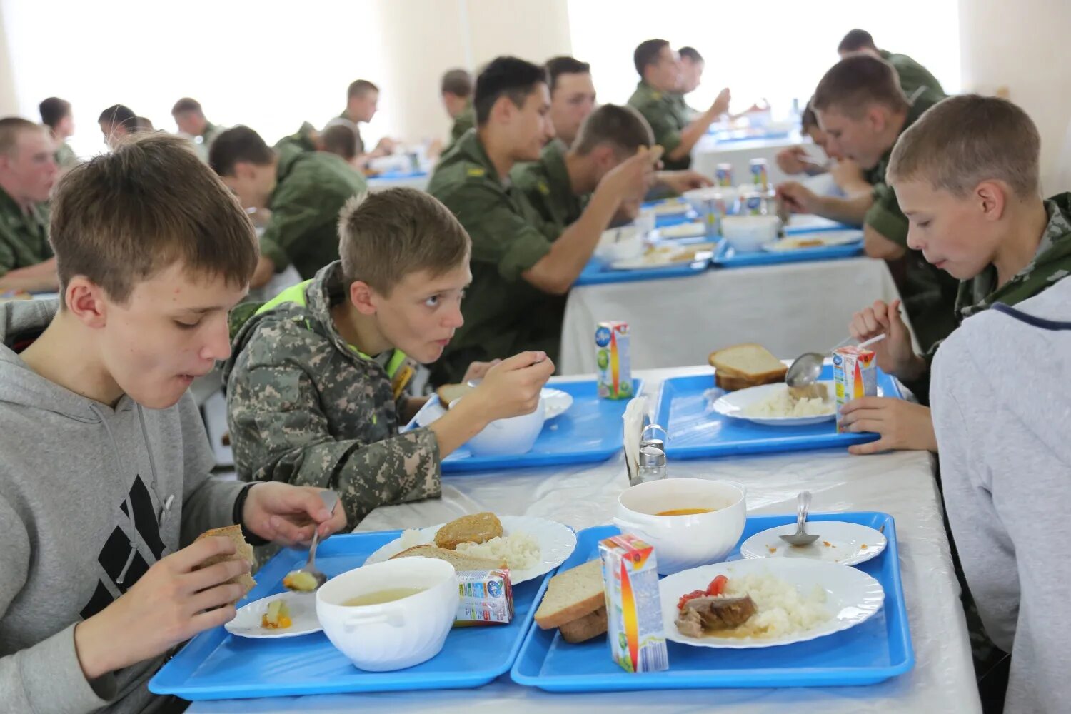 Военно спортивный лагерь. Военно-патриотический лагерь Патриот в Одинцово. Лагерь Патриот в Тучково. Военно патриотический лагерь Патриот Тучково. Парк Патриот военный лагерь.