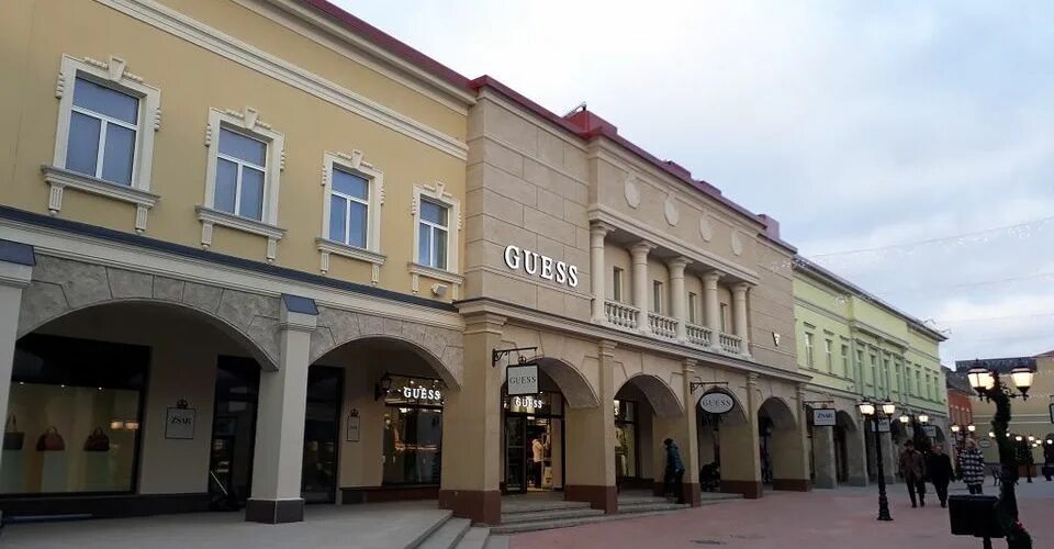 Аутлет деревня царь. Zsar outlet village в финляндии. аутлет царь в финляндии. аутлет торфяновка. деревня zsar.