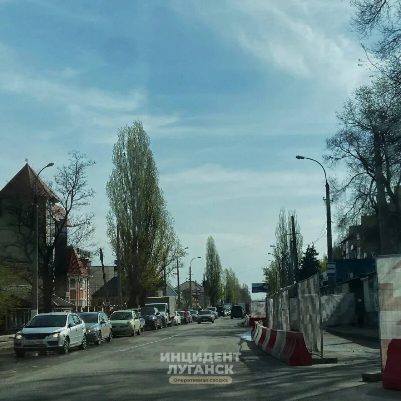 Можно ли сейчас в луганск. Переворот в луганске 2017. Можно ли сейчас в луганск. Луганск площадь. Луганск 2022.