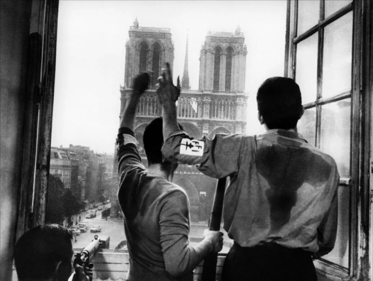 Ли париж. Париж горит 1966. париж горит фильм. жан поль бельмондо в «горит ли париж?» (1966). жан-поль бельмондо в фильме «горит ли париж?».