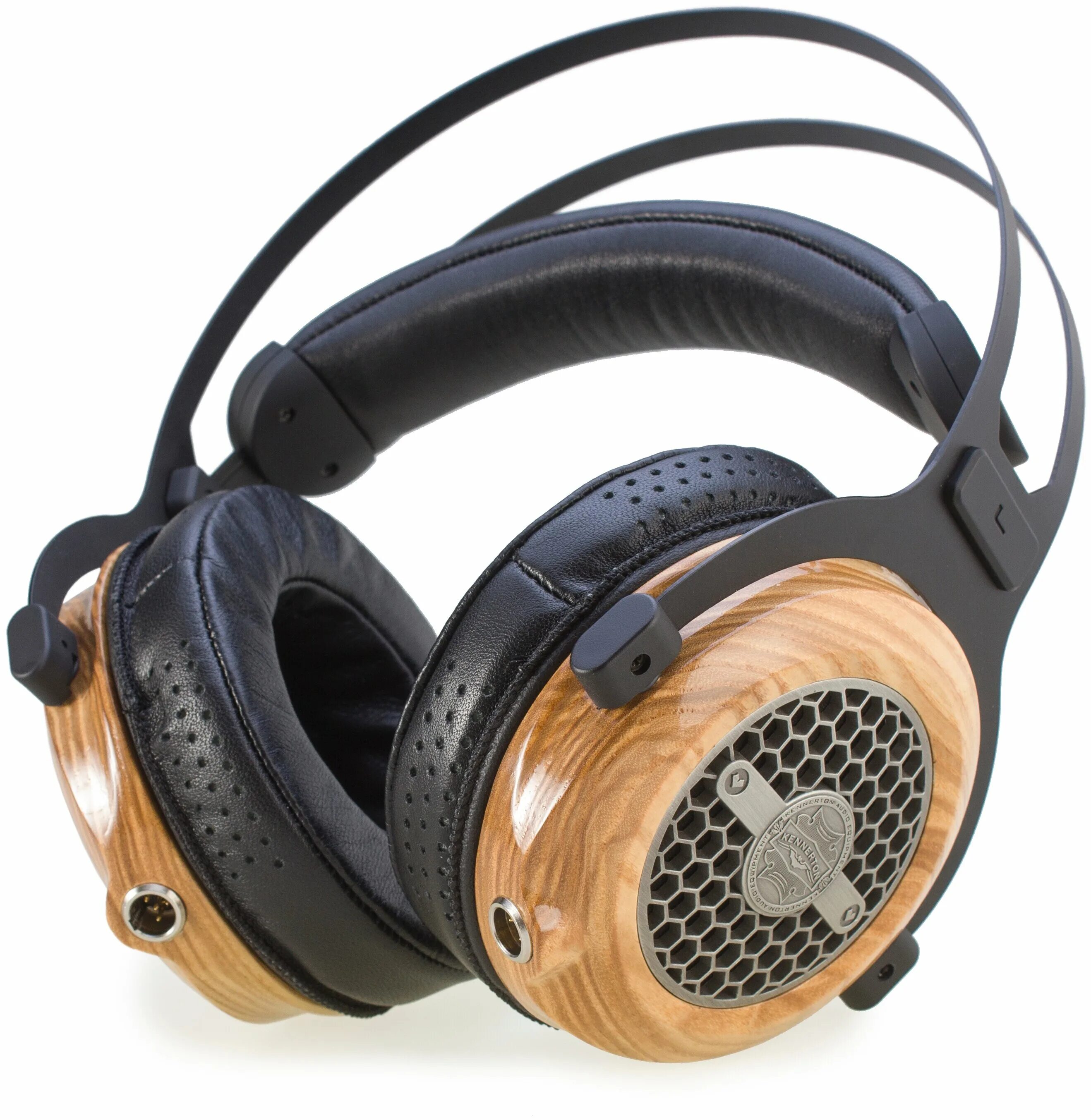 Kennerton jimo. Kennerton nota bene. Kennerton praetor. Kennerton praetor. Кеннертон наушники.