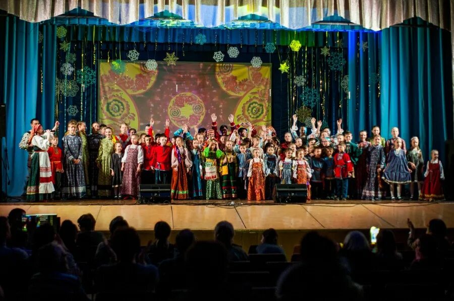 фолк-группа кружево пермь. дом культуры авиаработников новосибирск. фолк кружева. фолк кружева. фолк-группа кружево пермь.