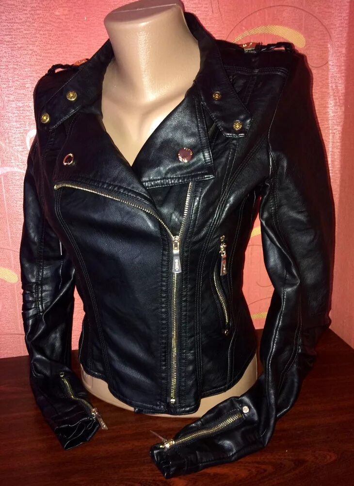 Jane camelot косуха. косуха женская рокерская. кожаная куртка pinko onesta biker leather jacket. куртка косуха на валберис. кожаные косухи томми хилфигер.