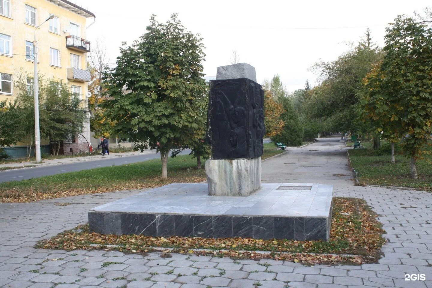 Молодежный бульвар 3 тольятти. Молодёжный бульвар 36 тольятти. Молодежный бульвар 37 тольятти. Молодежный бульвар 4 тольятти. Молодежный бульвар 14 тольятти.