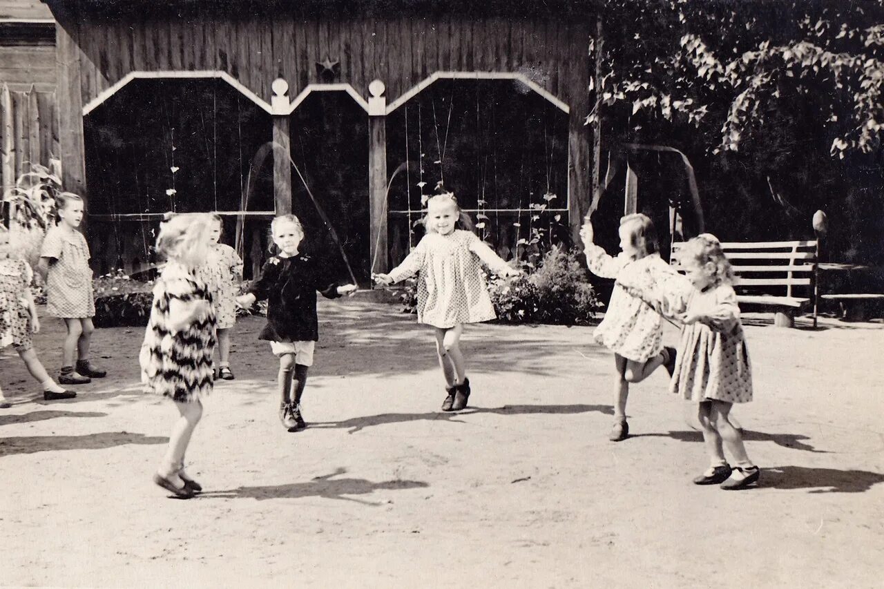 архивы с детским. психиатрические больницы ссср в 20 века. ворошилов с детьми. архивы с детским. запрещённые архивы детей.