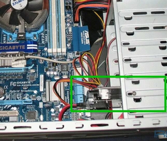 собрал новый пк хочу поставить старый жесткий. корпус barebone pc. можно ли размещать системный блок на боку. может ли системный. системный блок (компьютерная техника i3-3220).