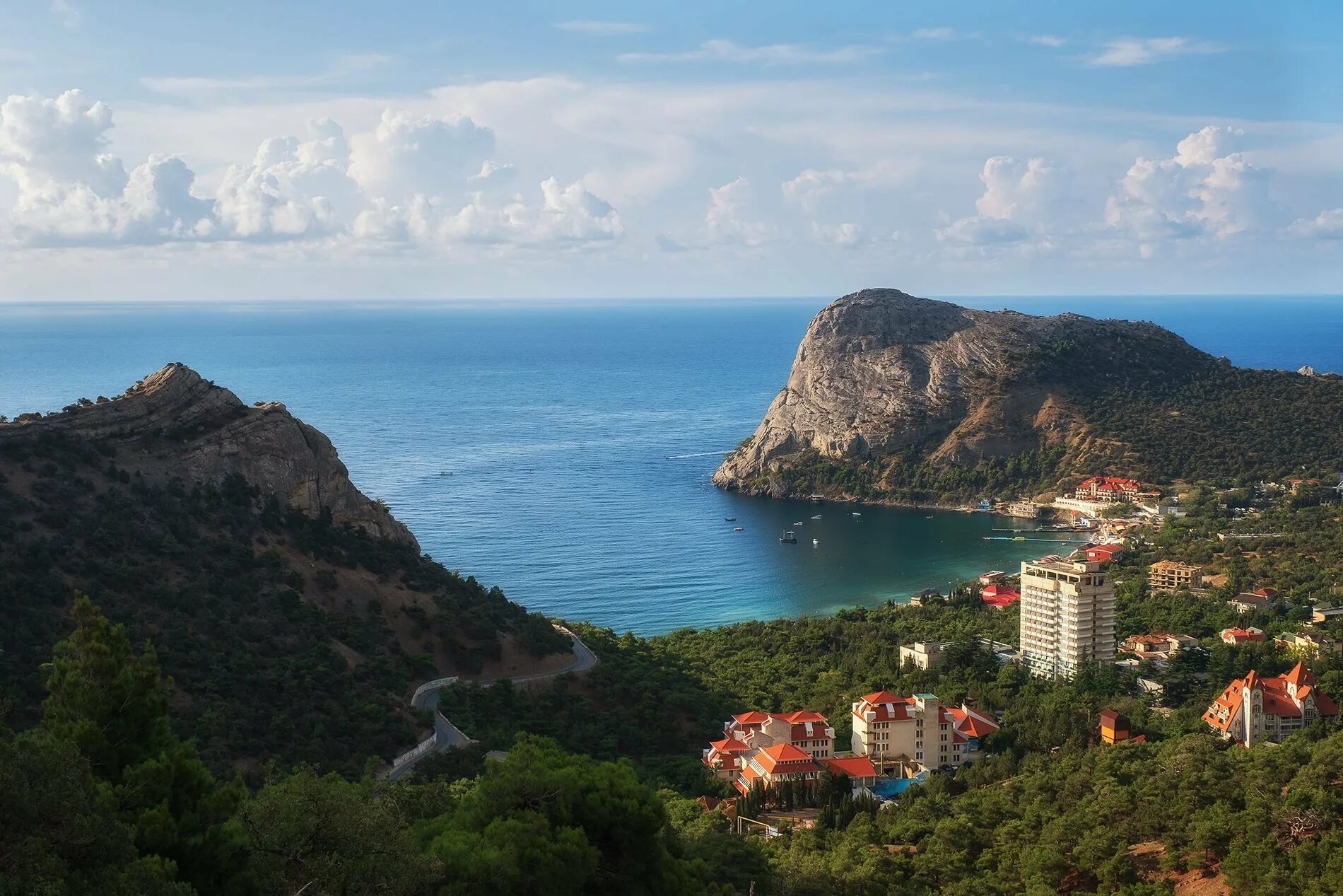 Новый свет вики. Посёлок новый свет в крыму. Поселок новый свет. Зелёная бухта крым. Новый свет крым.
