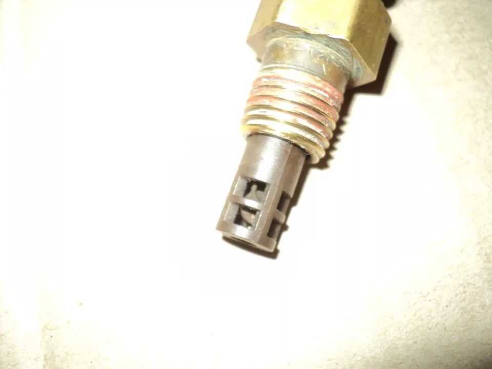 Датчик наружной температуры воздуха шевроле нива. Нива датчик температуры воздуха. Нива датчик температуры воздуха. Нива датчик температуры воздуха. Нива датчик температуры воздуха.