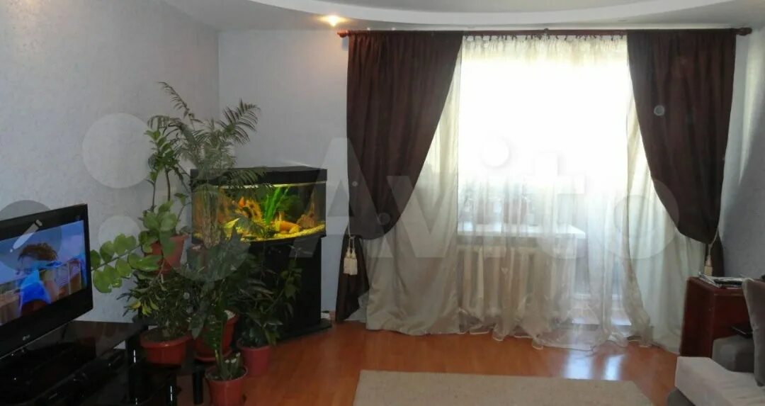 Авито зеленодольск 2 комнатная. Снять квартиру в зеленодольском. Строителей 20 зеленодольск. Комарова 6а зеленодольск. Квартиры проспект строителей зеленодольск.