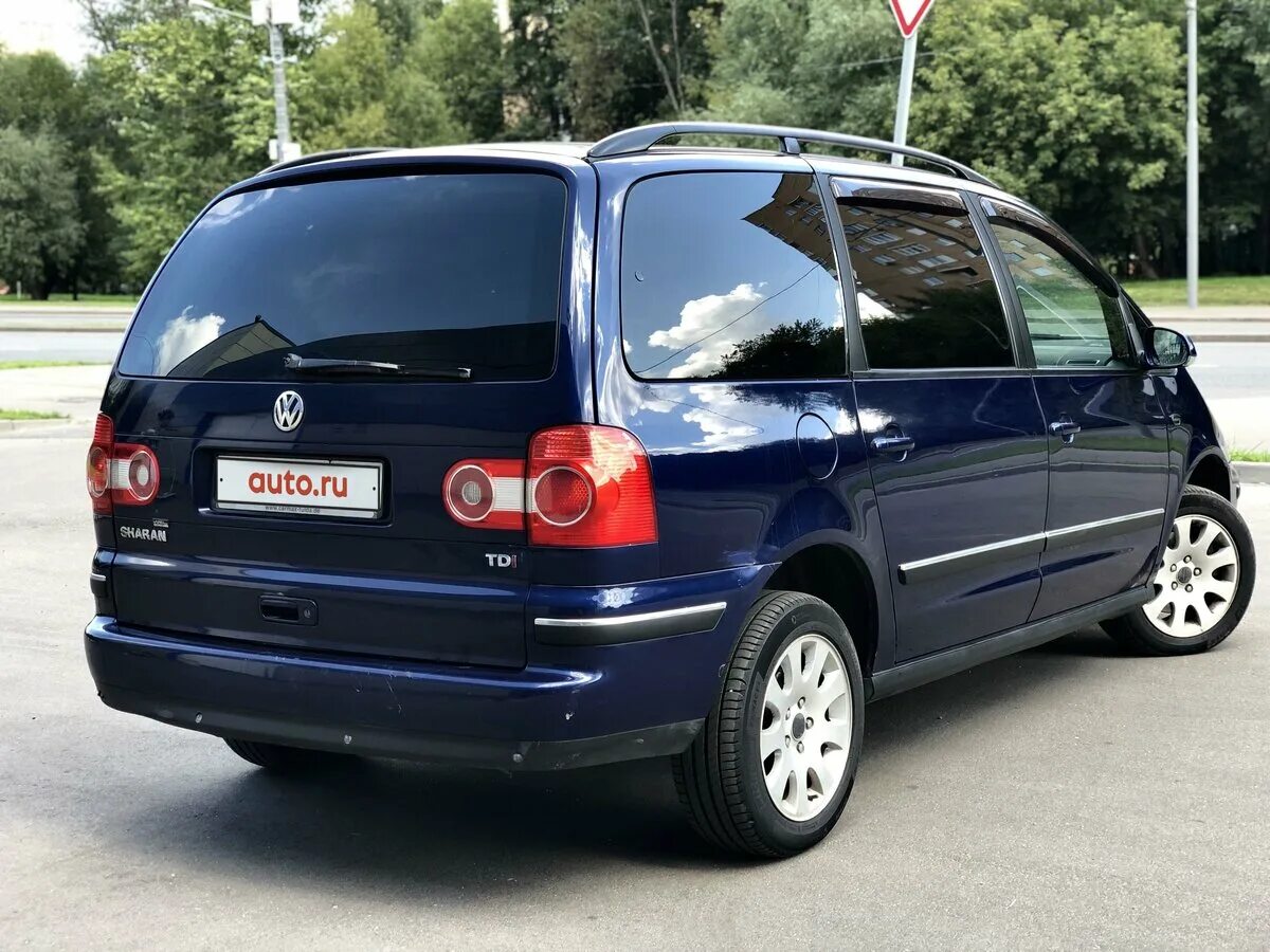 Volkswagen sharan года выпуска. Фольксваген Шаран 2. Volkswagen Sharan i Рестайлинг 2. Фольксваген Шаран 2007. Sharan 2 Рестайлинг.